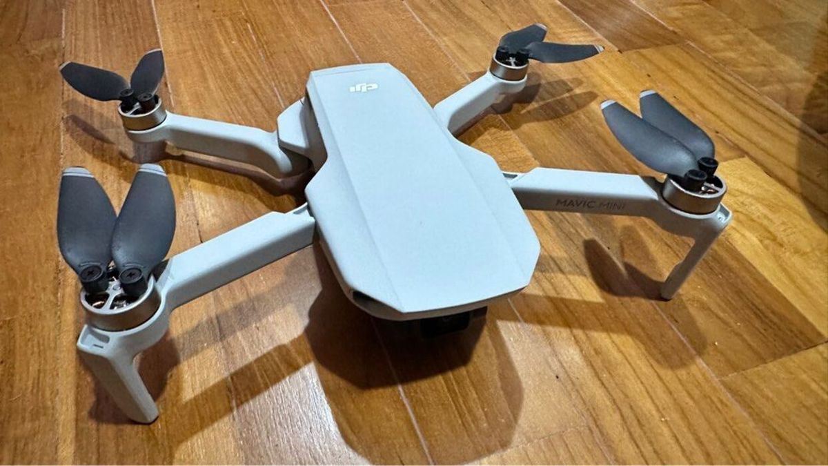 6 Drone Terbaik yang Cocok untuk Konten Kreator dan Pemula - Pesawaran ... Perbandingan Drone Terbaik Untuk Pemula