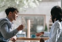 Tips Untuk Meningkatkan Keterampilan Komunikasi Di Tempat Kerja