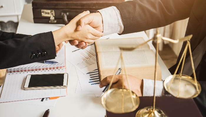 Apakah Anda Mendapatkan Nasihat Hukum yang Tepat Mengenai Kontrak ... Bagaimana Cara Mendapatkan Nasihat Hukum Gratis